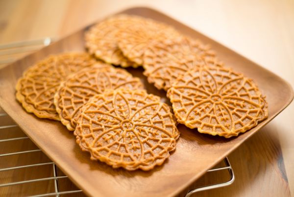 Plate of Italian pizzelle cookies